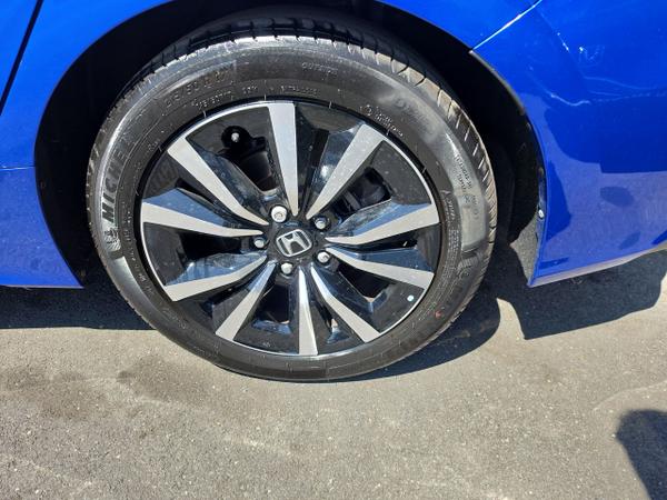 Honda Civic Photo 10
