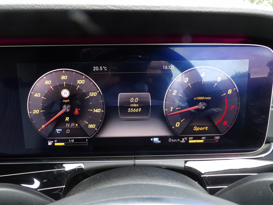 Used Mercedes-Benz E Class YP18VOM 36