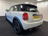 MINI Hatch Photo 7