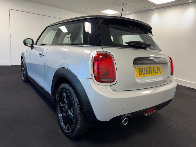 MINI Hatch Photo c9df0ade-ceda-4b57-a54c-c59b899080e2.jpg