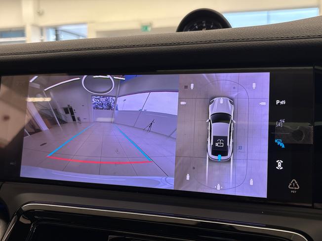 PORSCHE Panamera Photo 48