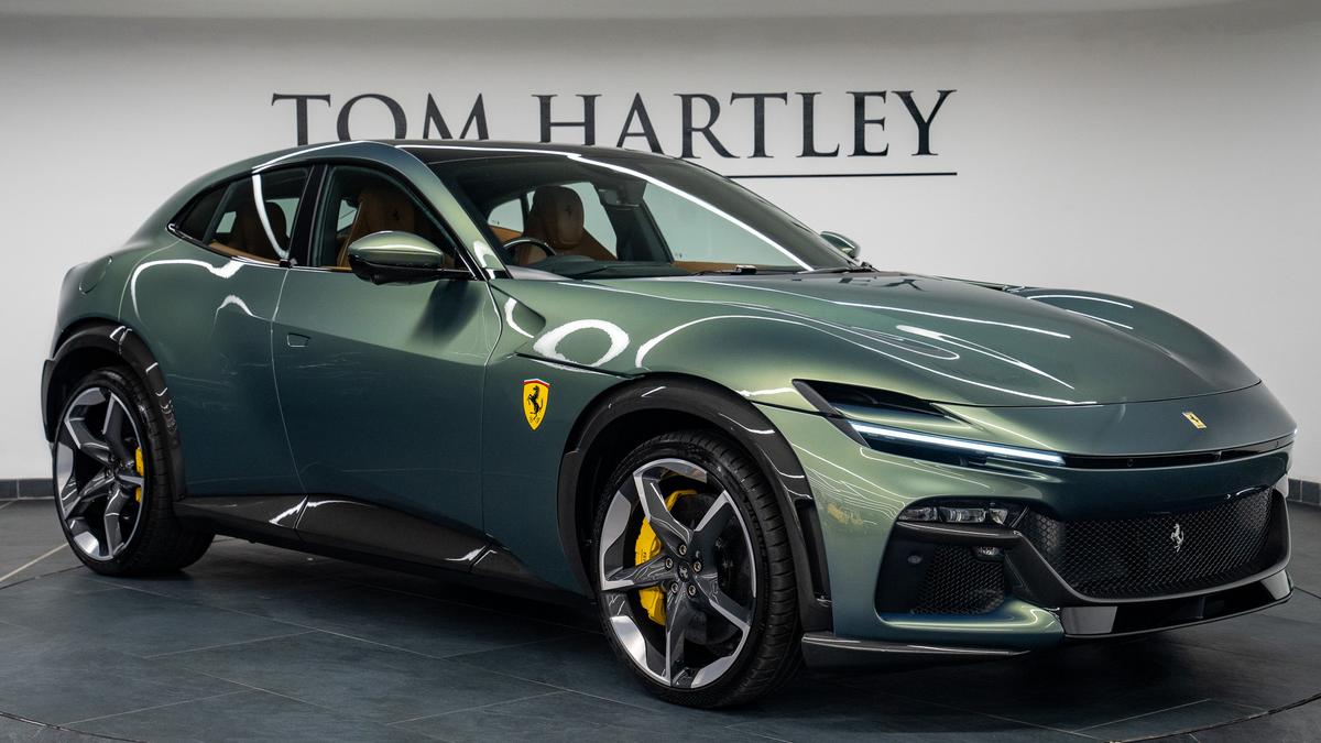 Used 2024 Ferrari Purosangue V12 Verde Minerale (4-Layer Pearlescent) at Tom Hartley