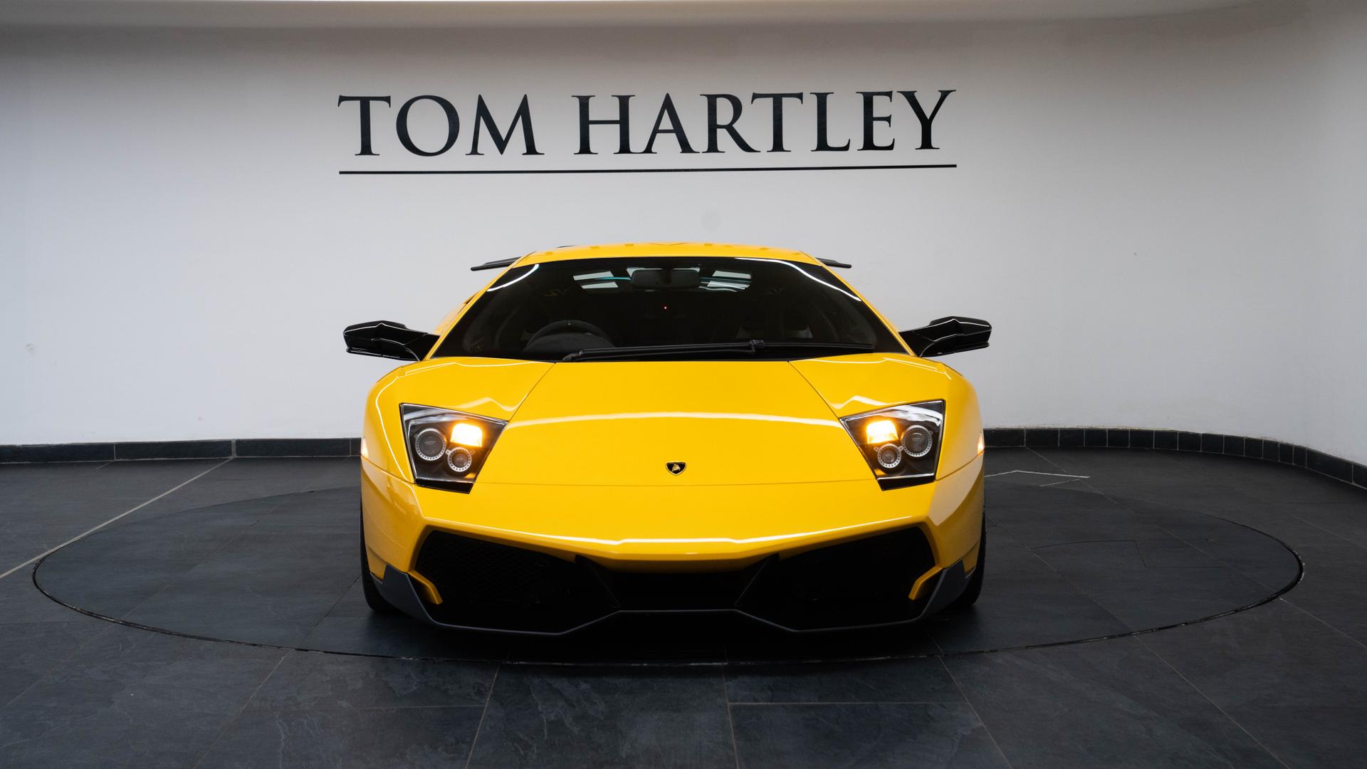 LAMBORGHINI Murcielago Photo c9e99cc2-1e5a-4aaa-84e3-da9881d87c99.jpg