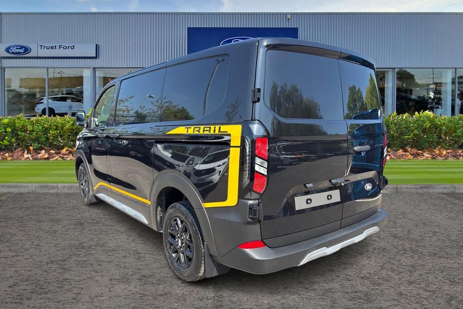 Used Ford TRANSIT CUSTOM CUSTOMTRAIL02 2