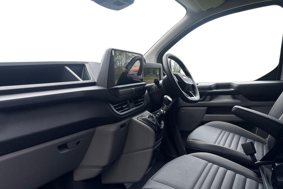 Used Ford TRANSIT CUSTOM CUSTOMTRAIL01 4