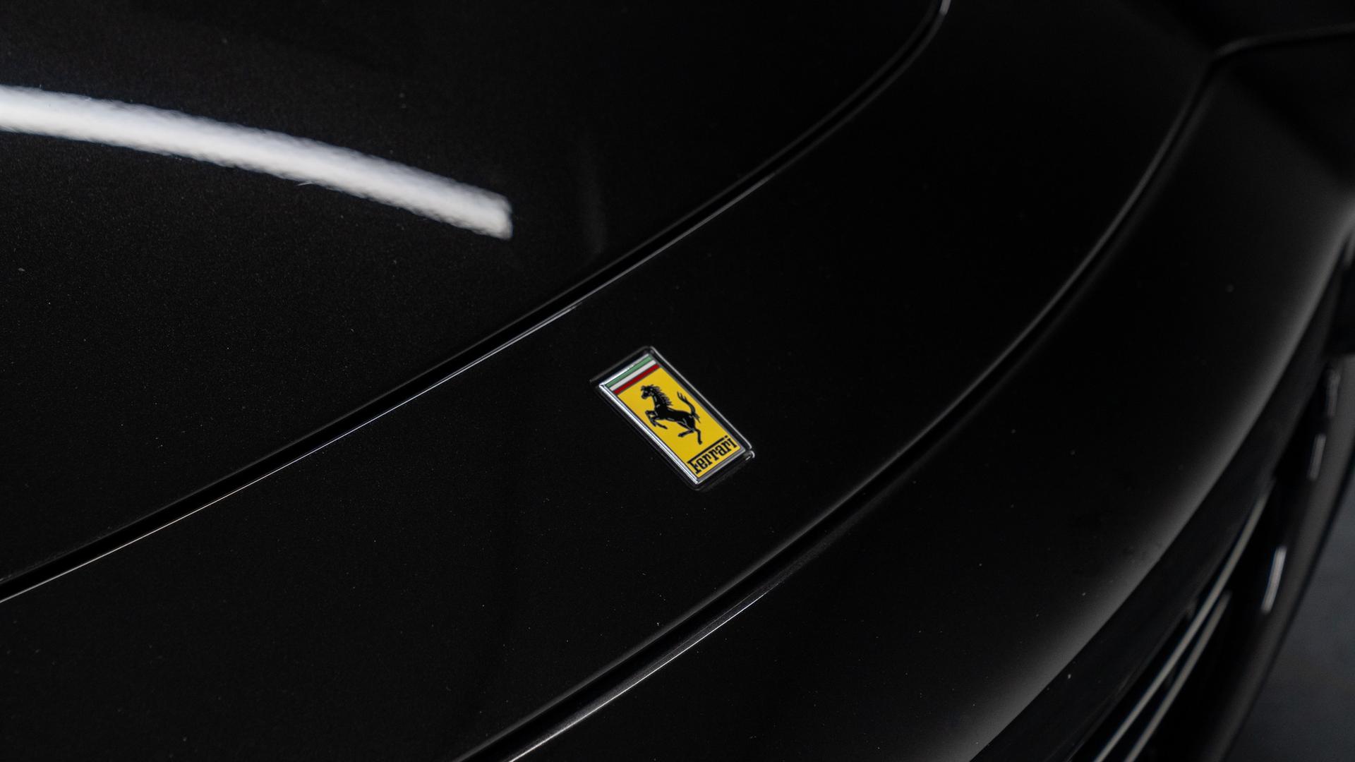 Ferrari 612 Photo ca0f8e1e-e2ed-4c7a-8805-b6e5b48fcbcf.jpg