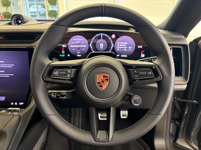 Porsche Cayenne Photo 17