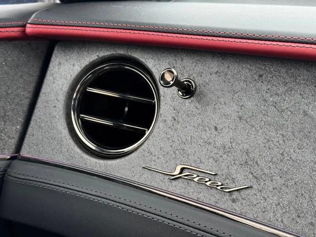 BENTLEY Continental Photo 17