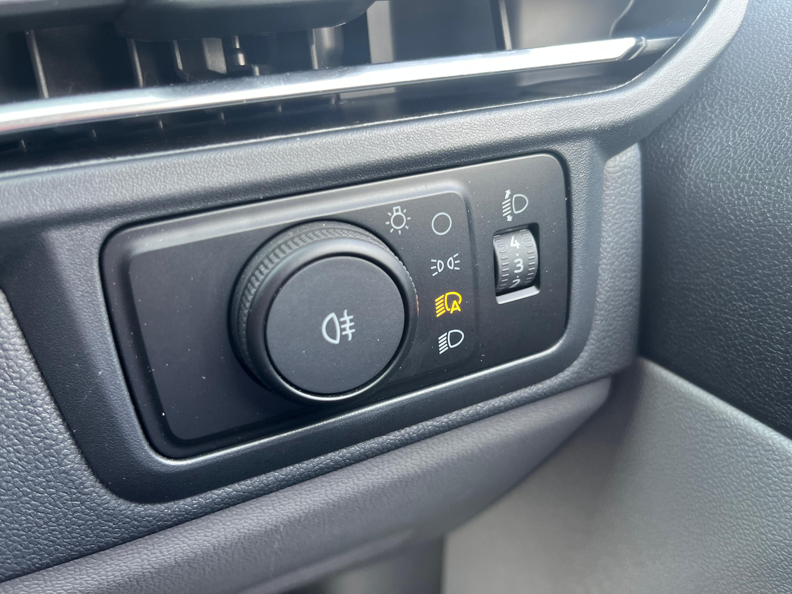 Used Ford TRANSIT CUSTOM VO25YWX 27