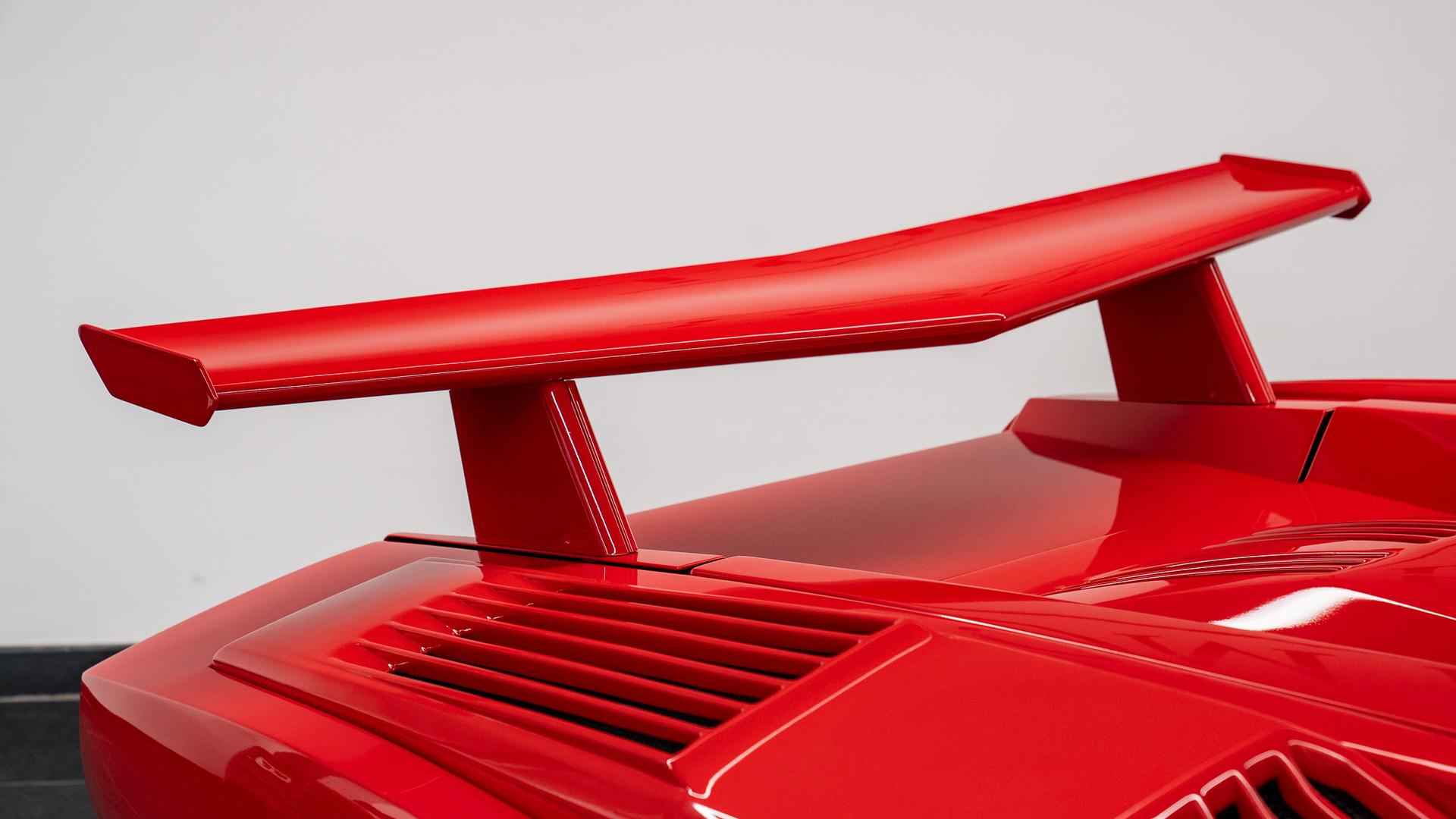 LAMBORGHINI Countach Photo ca4df93a-37a3-49a2-94c1-edbc7b372e0a.jpg