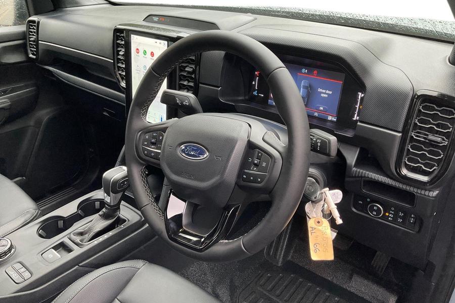 Ford RANGER Photo ca50e0fd-3593-4171-a56f-7aac2497484c.jpg
