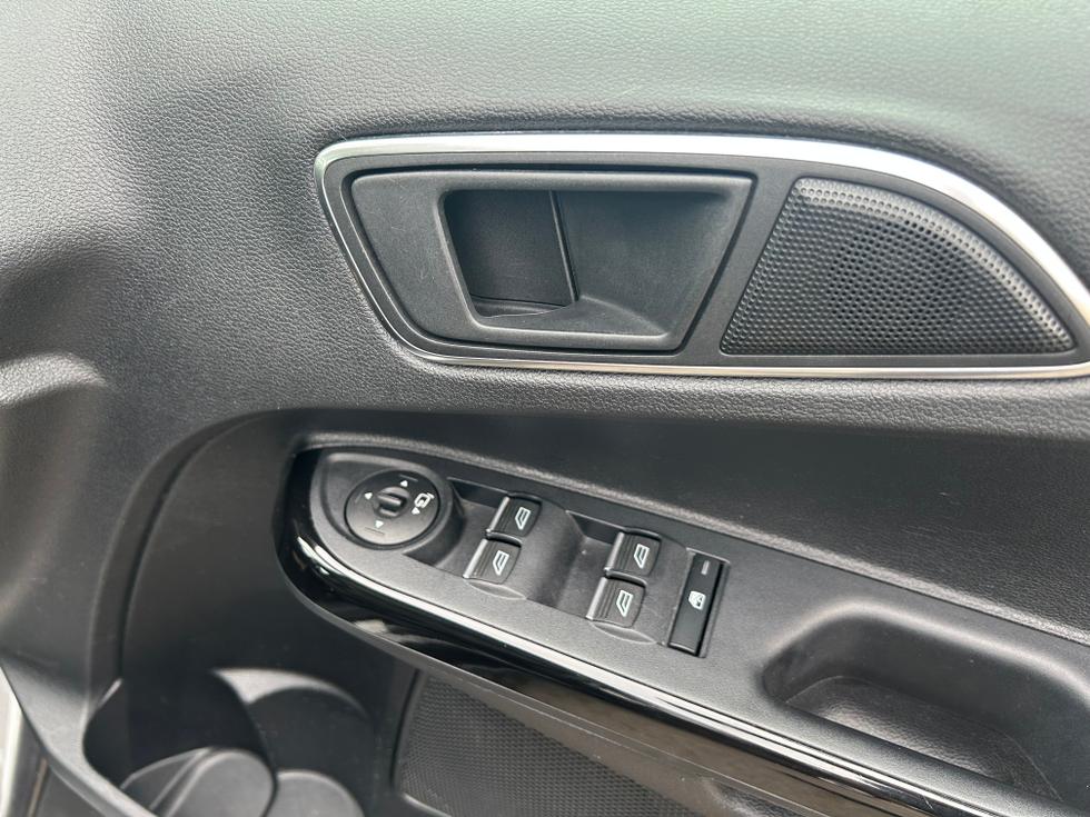 Ford B-Max Photo ca5533d0-8738-467a-aa16-d1feb9e60b0c.jpeg