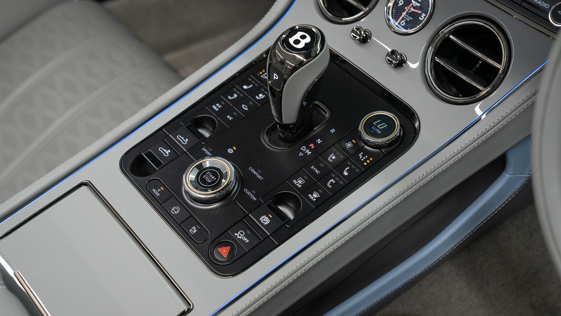 Bentley Continental Photo ca6e493c-e3b6-4742-a10b-f9f363bad6ff.jpg