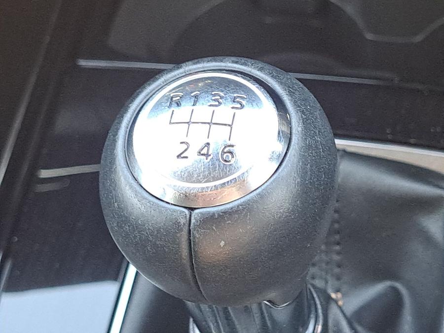 Mazda CX-30 Photo ca7b417a-3a72-4ba3-a7e2-8ce8c11ba2f2.jpg