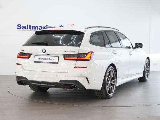 BMW 3 Series Photo ca8e3452-cbee-446f-a7b9-fb861c8e1f57.jpg
