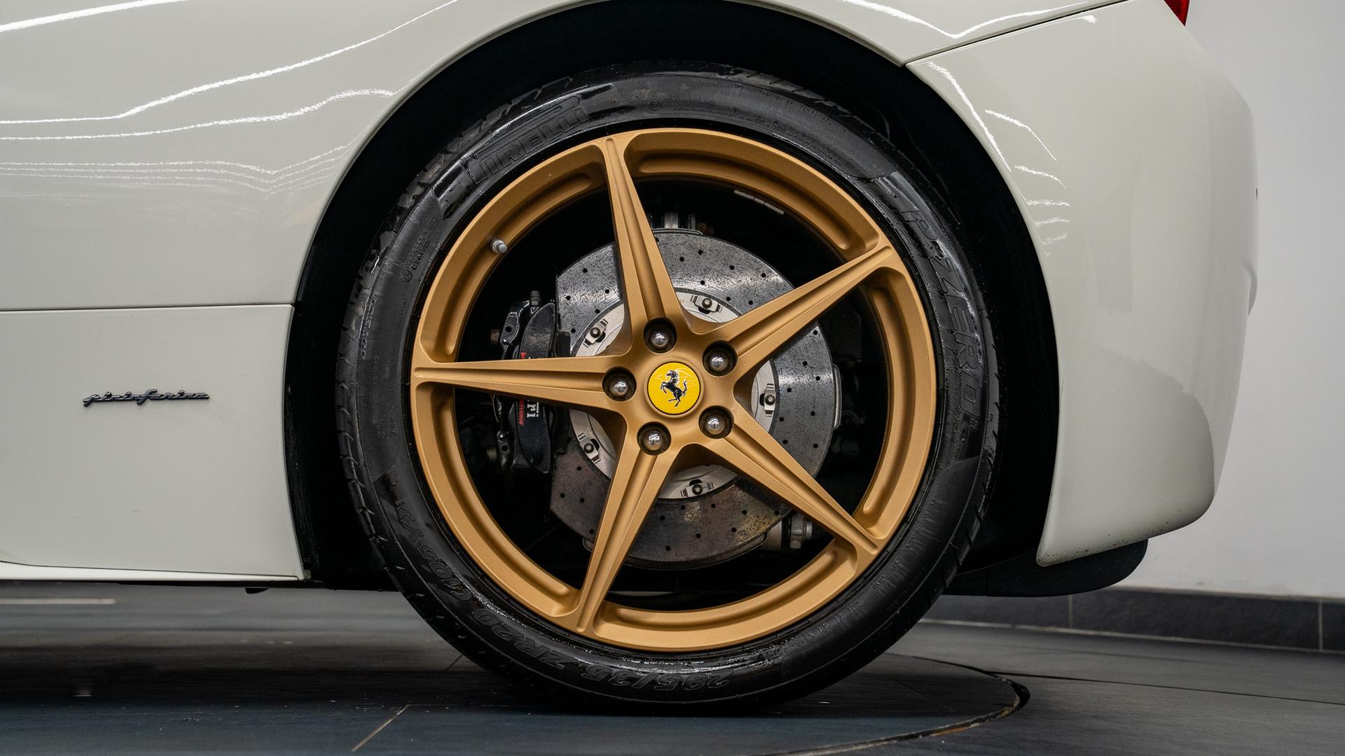 Ferrari 458 Photo ca908bd3-6c93-4b0c-b534-13bb7f7708f2.jpg