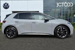 VOLKSWAGEN ID.3 Photo 5