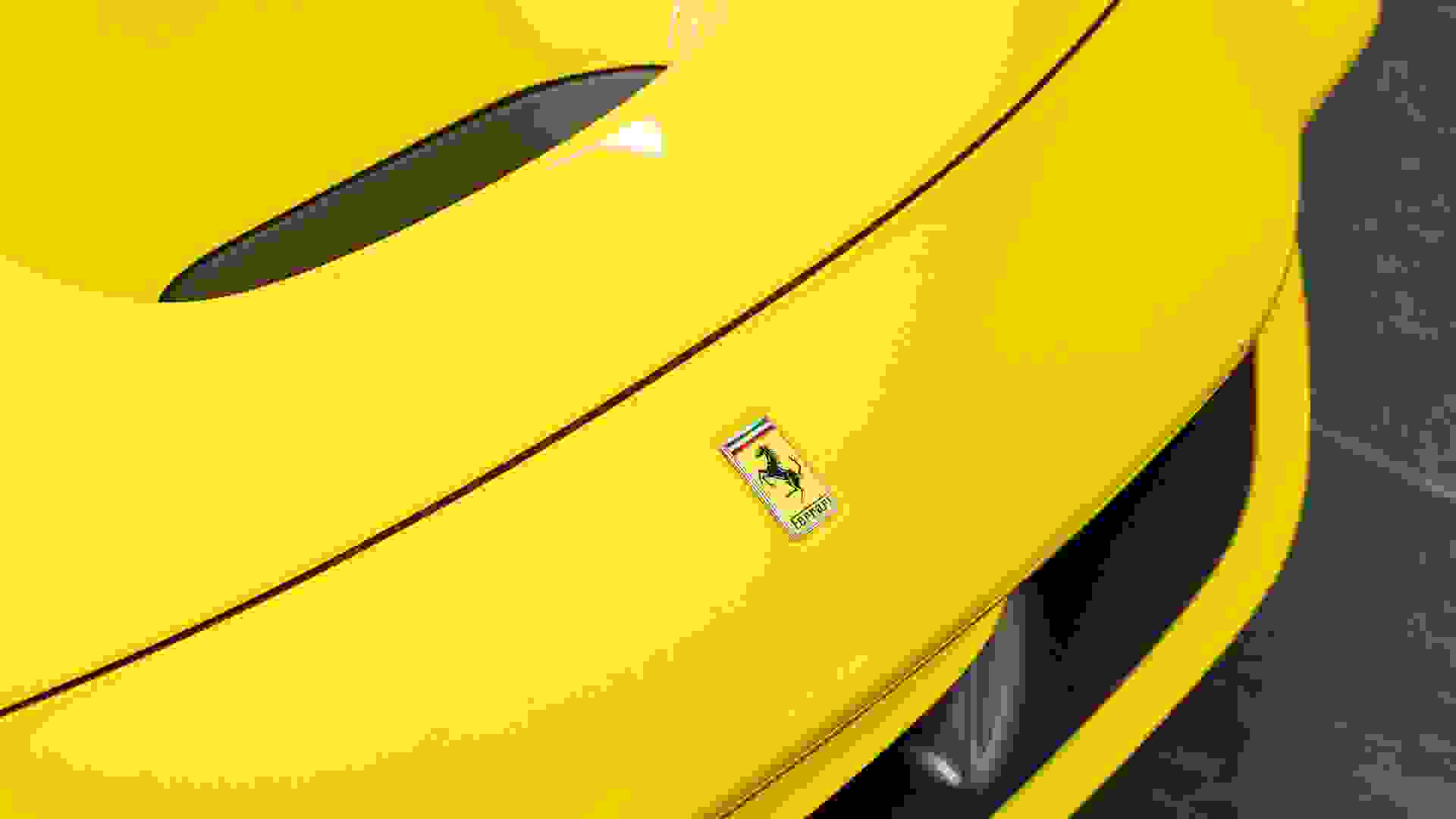 Ferrari F8 Photo caa9e838-840a-4444-bcd0-ee800e13cfd8.jpg