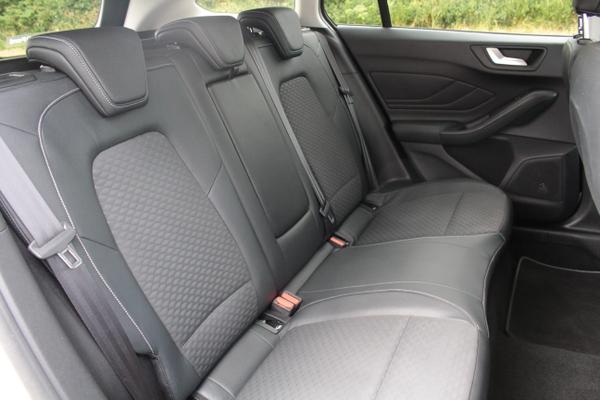 Used Ford FOCUS YV68NNP 7