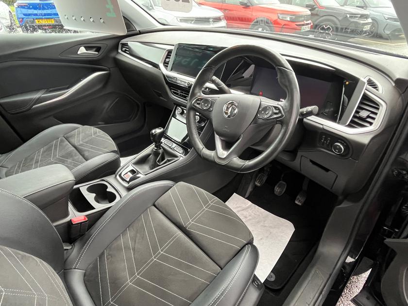 Vauxhall Grandland Photo cacf4f36-5db8-4e41-b187-363e63ceed7f.jpg