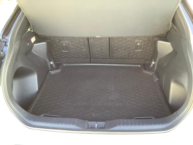 Toyota Yaris Cross Photo cad0a5f3-22cc-4329-a3f9-28bc01705676.JPG