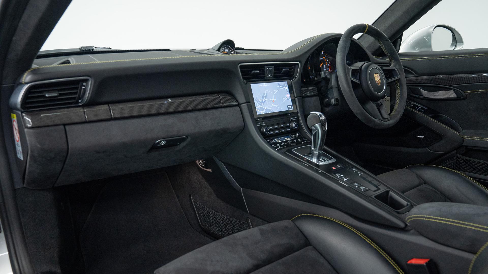 Porsche 911 Photo cadf93f2-3e71-4f34-9d1c-321ecbd4dc28.jpg