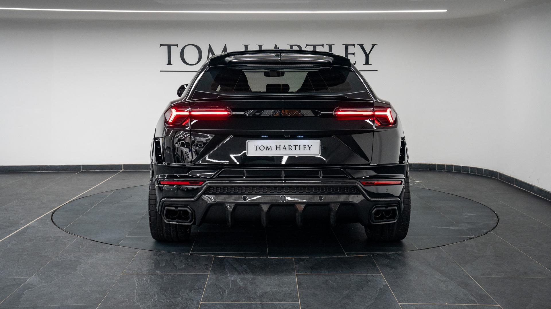 LAMBORGHINI Urus Photo cae01641-dbf2-43ec-86ae-0de5850ada70.jpg