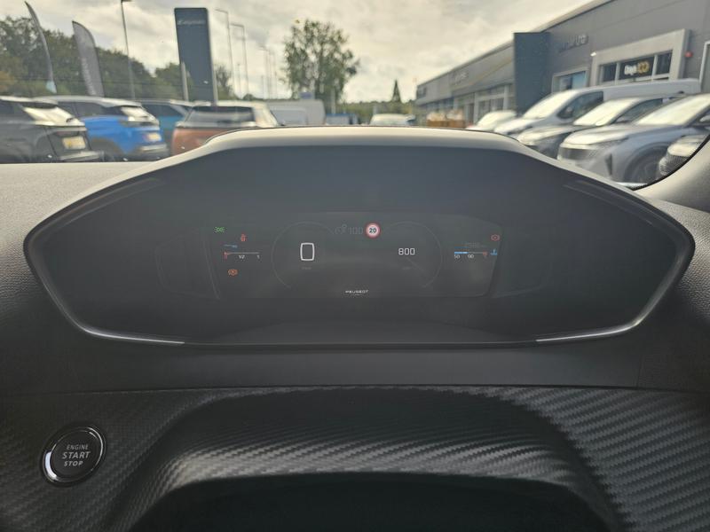 2025 75 PEUGEOT 2008