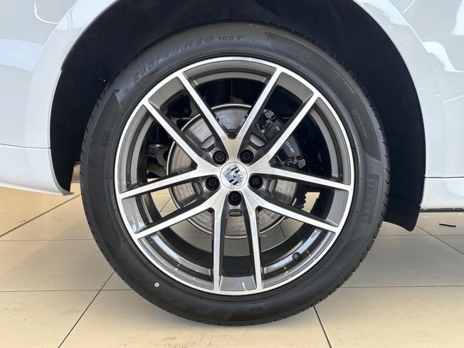 PORSCHE Macan Photo 24