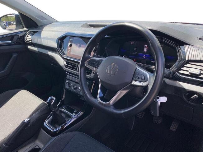 VOLKSWAGEN T-Cross Photo 8