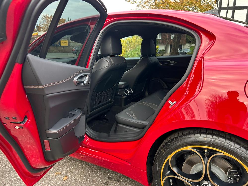 Used Alfa Romeo Giulia WM26GZJ 28