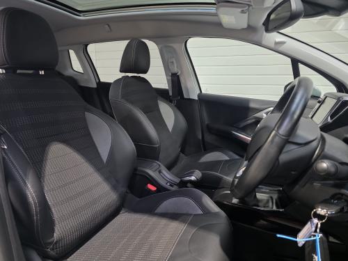 Peugeot 2008 Photo cb0ab35d-e3c0-49a0-83c3-3dfe57f44170.jpeg