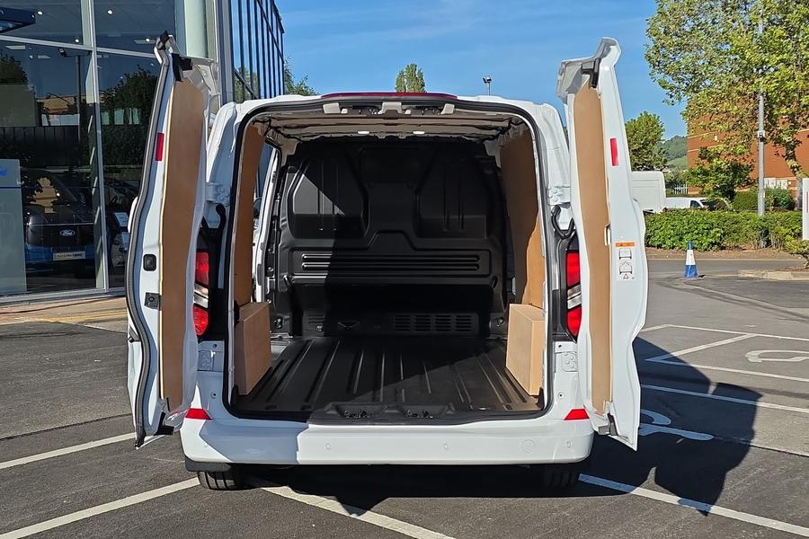 Ford TRANSIT CUSTOM Photo cb15b625-90aa-423b-80e5-06c5123d9f0b.jpg