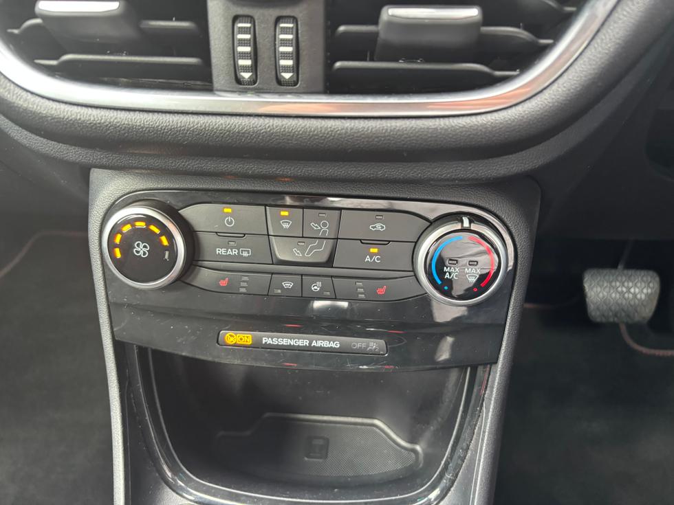 Ford Puma Photo cb15e6d9-d04a-47c8-9382-1d0fb0a0a782.JPEG