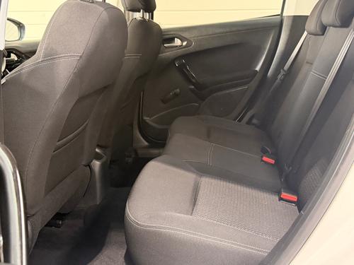 Peugeot 208 Photo cb170b94-ff3b-40bb-8edb-dd7a20c1e82b.jpeg