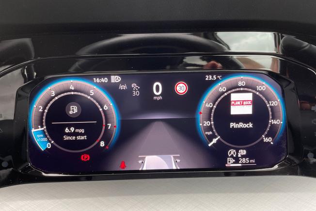 VOLKSWAGEN Golf Photo 28