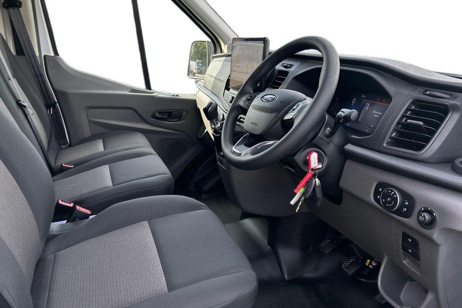 Ford TRANSIT Photo cb2126b0-98b3-4f1d-9048-f00cae624d7c.jpg