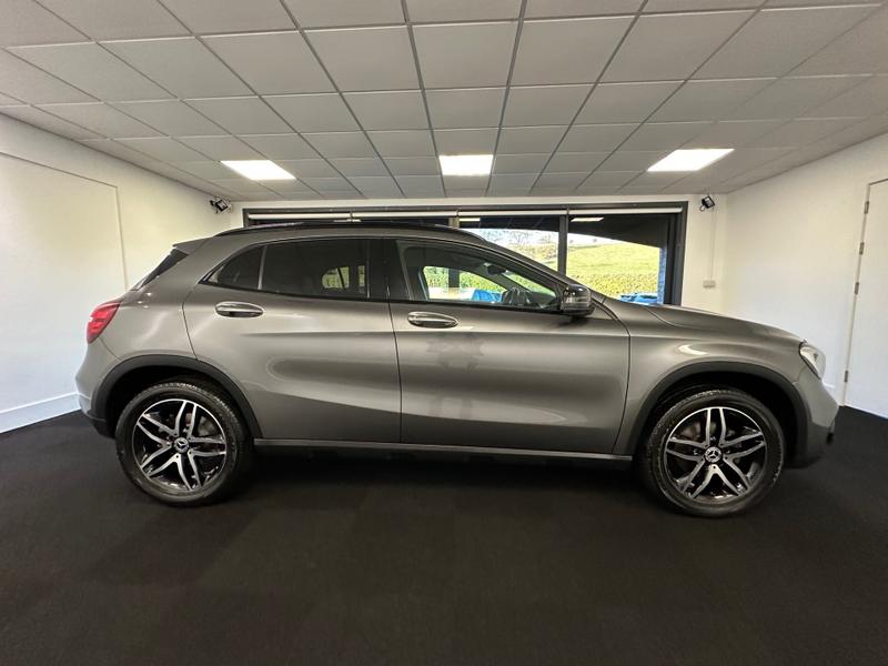 Mercedes-Benz GLA Photo cb34cf4c-6f35-4b66-8349-d86de0848e9b.jpg