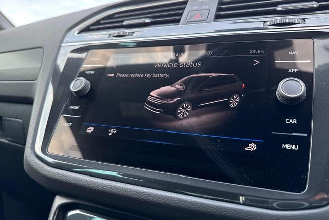 VOLKSWAGEN Tiguan Photo 37