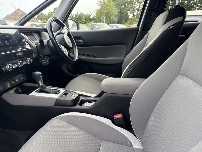 Honda Jazz Photo cb46cb88-d453-4978-875b-764cc198b0c9.jpg
