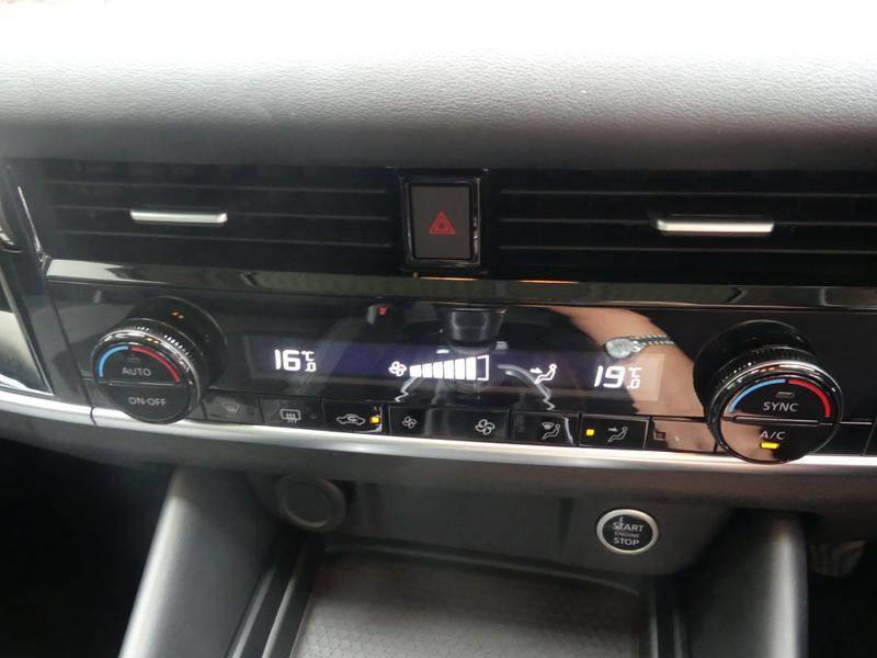 Nissan Qashqai Photo cb49a673-ad3e-48f6-ae7d-82e05b1d03cb.jpg