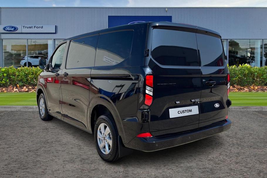 Used Ford TRANSIT CUSTOM CUSTOM40 2