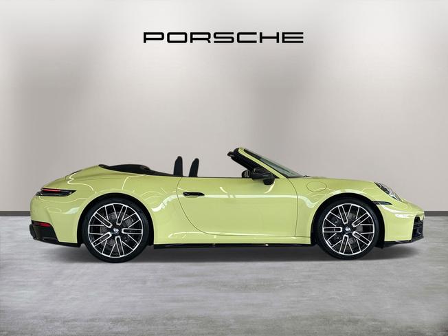 PORSCHE 911 Photo 16