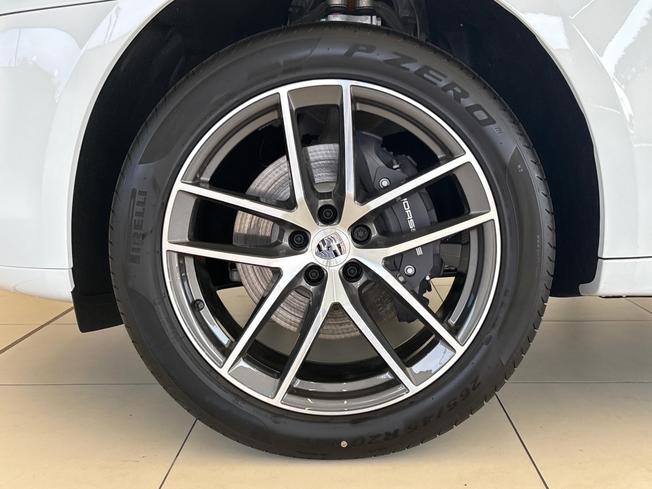 PORSCHE Macan Photo 25