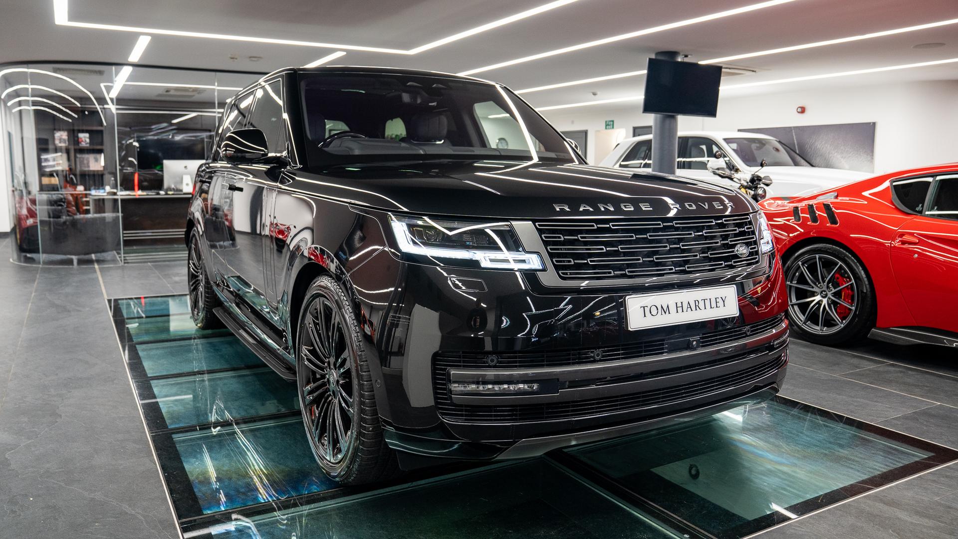 Land Rover Range Rover Photo cb7e2e97-4515-4235-96cb-4739a56a2c52.jpg