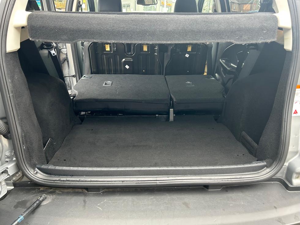 Ford EcoSport Photo cb874ddb-42a3-415c-9bbf-b049b1618393.jpeg
