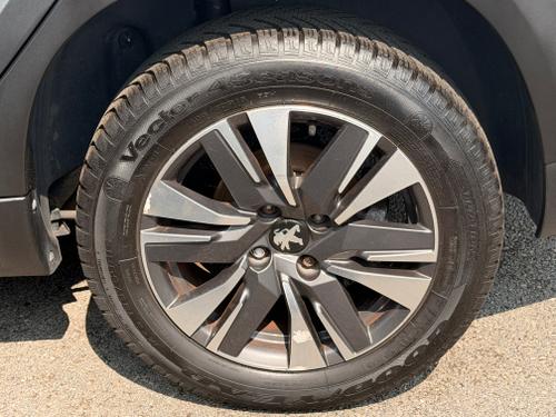 Peugeot 2008 Photo cba91c4b-ea2b-4924-b26f-79d6f8972891.jpeg