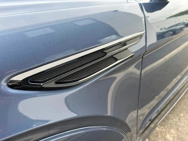 BENTLEY Bentayga Photo 32