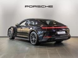 PORSCHE Panamera Photo 3