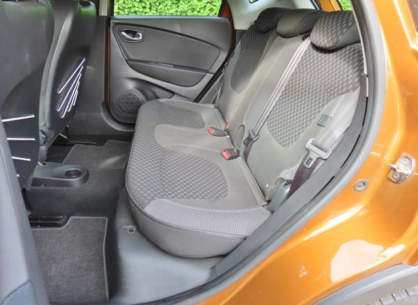 Used Renault Captur HS17HBJ 13